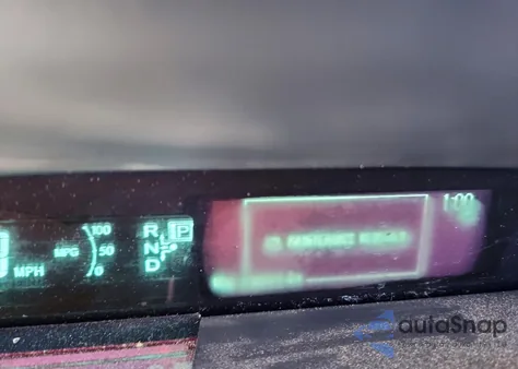 2010 Toyota Prius z USA, uszkodzony, nr VIN JTDKN3DU7A0096879